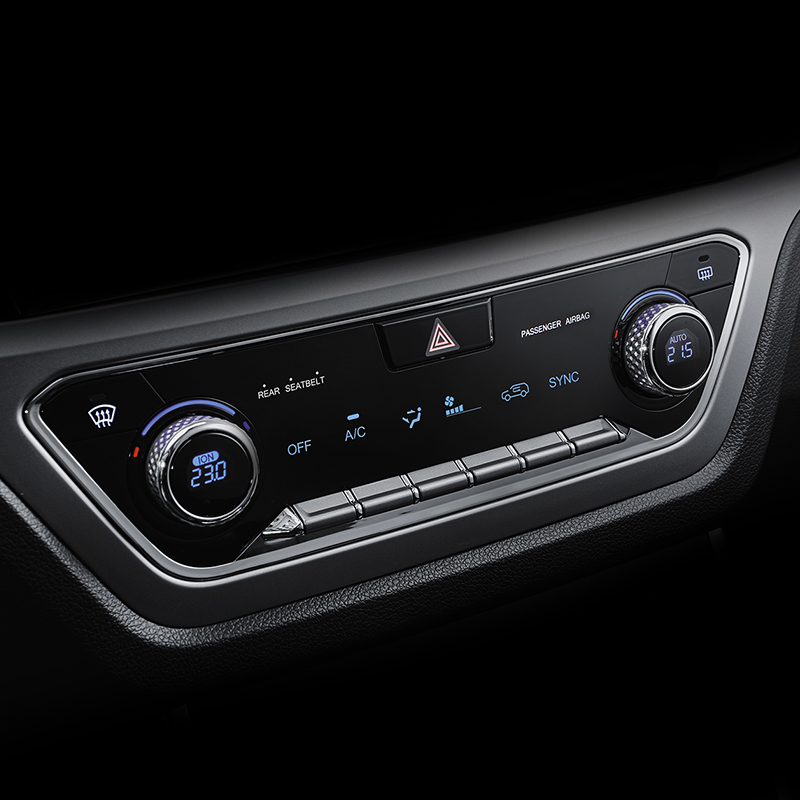 korando-interior-3